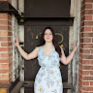 Meet your Posher, Alora